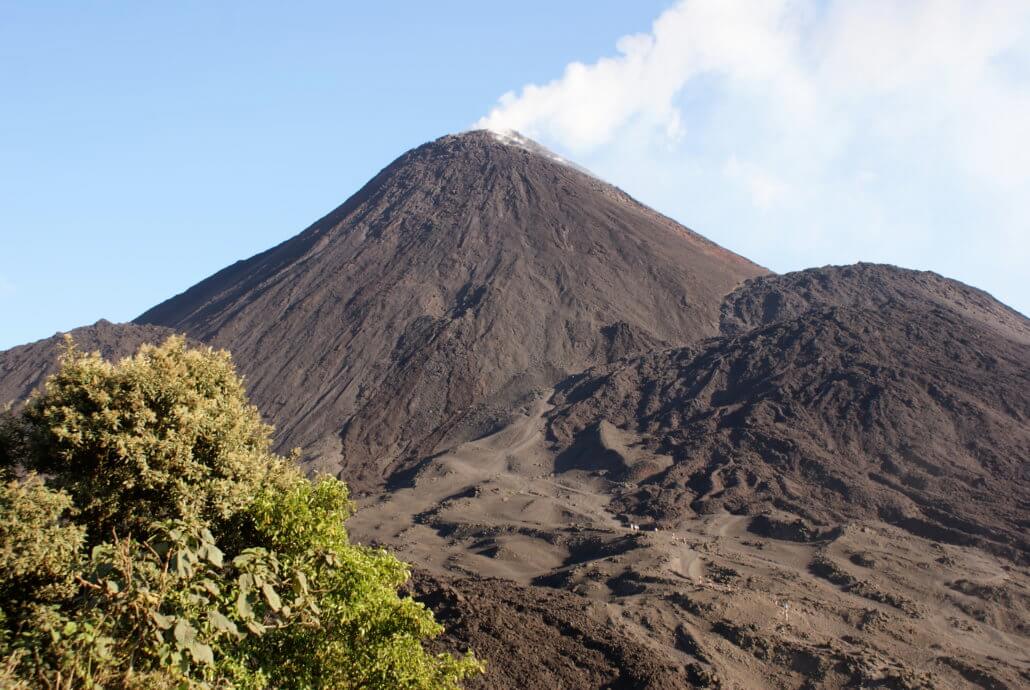 10-historical-sites-in-guatemala-a-couple-for-the-road