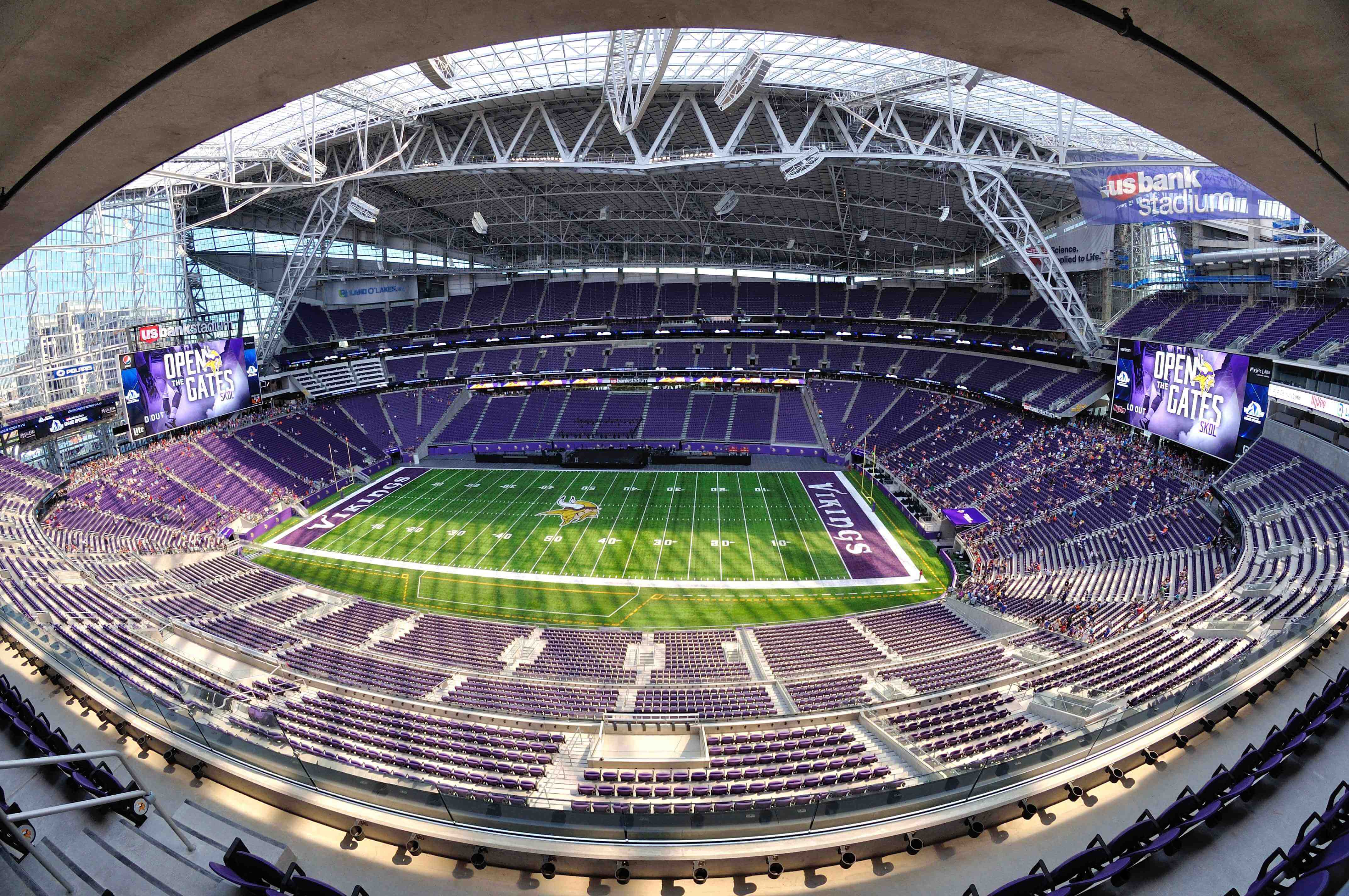 Where to Stay for Super Bowl LII | A 