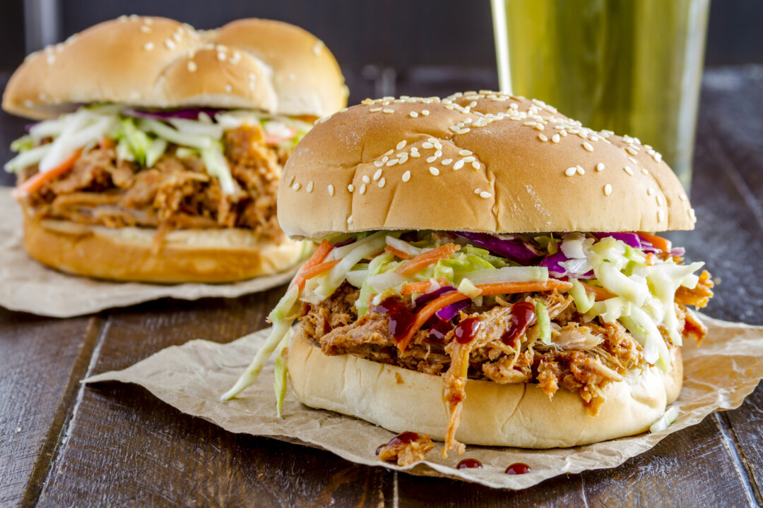 Pioneer Woman Pulled Pork Recipe | A Couple For The Road